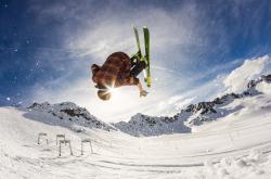 开云体育官网-西决淬火，杰伦·格林的寒夜一击与火箭重生