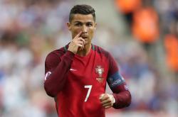 开云APP-决胜刹那，电竞之巅与赛道狂飙