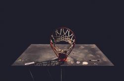 开云体育-新王与孤臣，当红牛二队击碎秩序，勒克莱尔点燃赛场