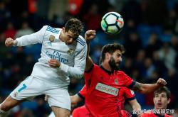 开云体育下载-皇马客场大胜皇家社会，豪取连胜