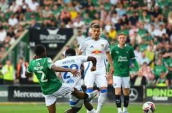 开云官网-中场大将表现抢眼，利兹联状态回暖的简单介绍