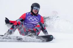 开云官网-奥地利选手在自行车比赛中奋勇争先，夺金