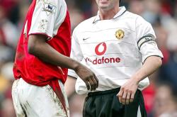 开云体育中国-激烈对抗球员表现出色，令人叹为观止