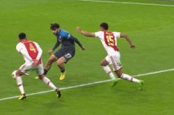 开云体育下载-包含AC米兰击败阿贾克斯，势如破竹的词条