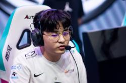 开云下载-DRX血洗C9，Inspired打出惊人五杀宿敌对决半决赛，留下经典瞬间