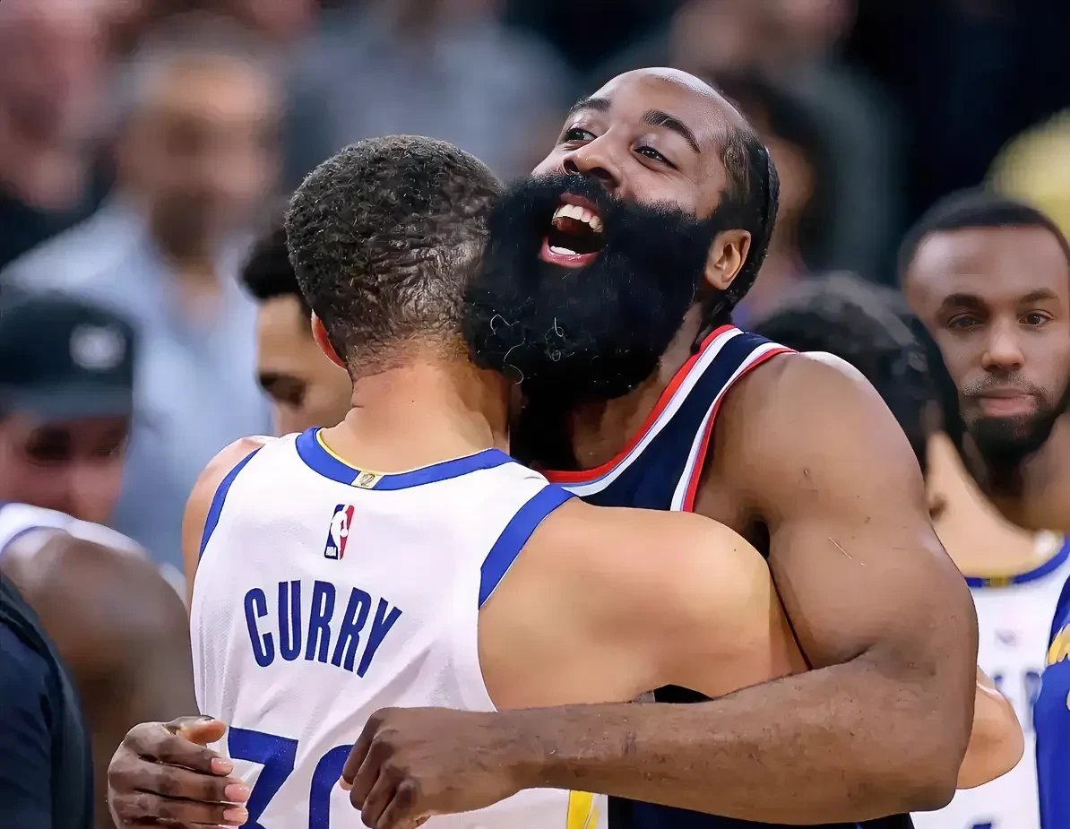 NBA季后赛激情继续谁能笑到最后