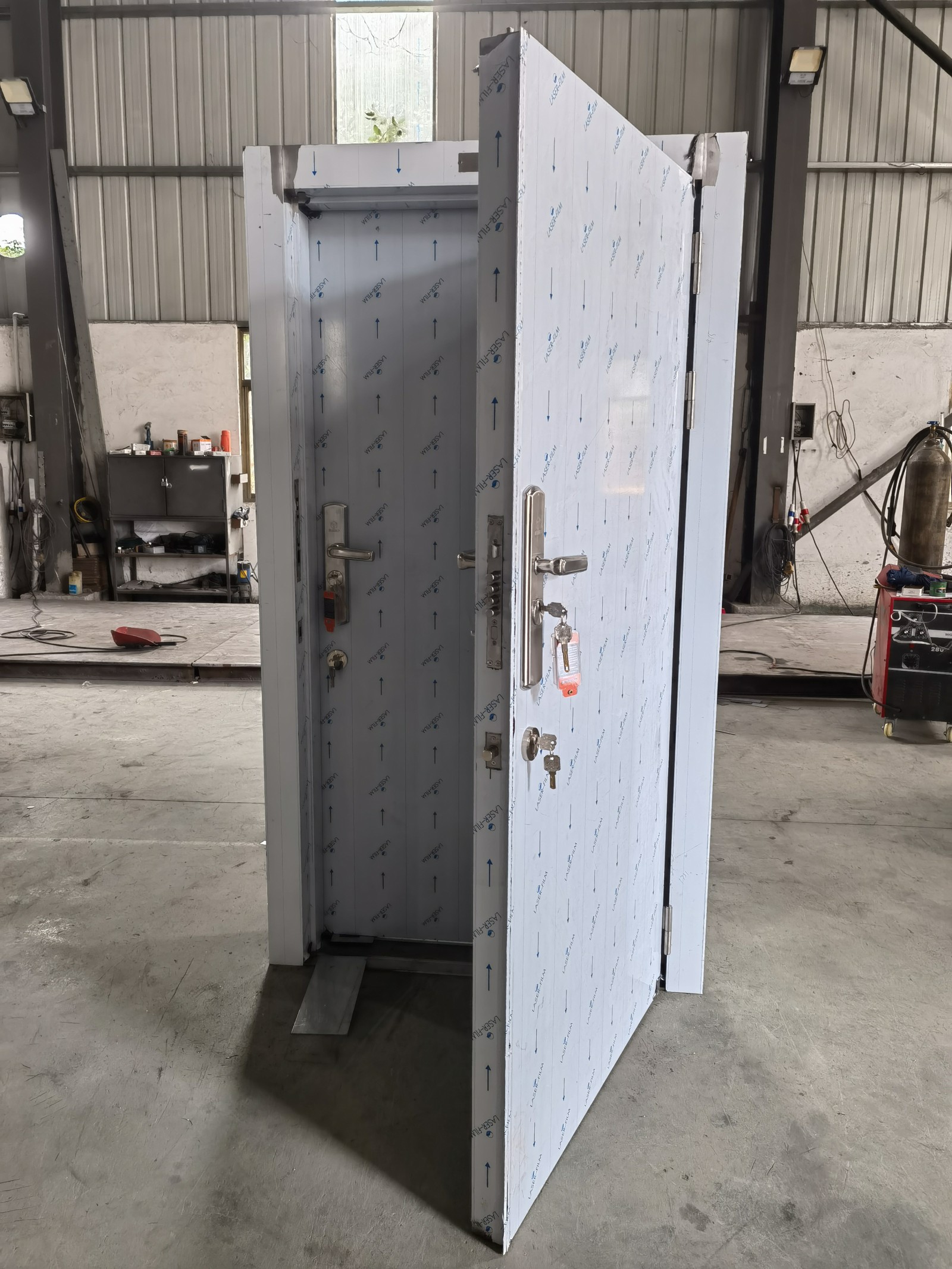 球队拥有“铁桶”般防线稳固保密门不失的简单介绍