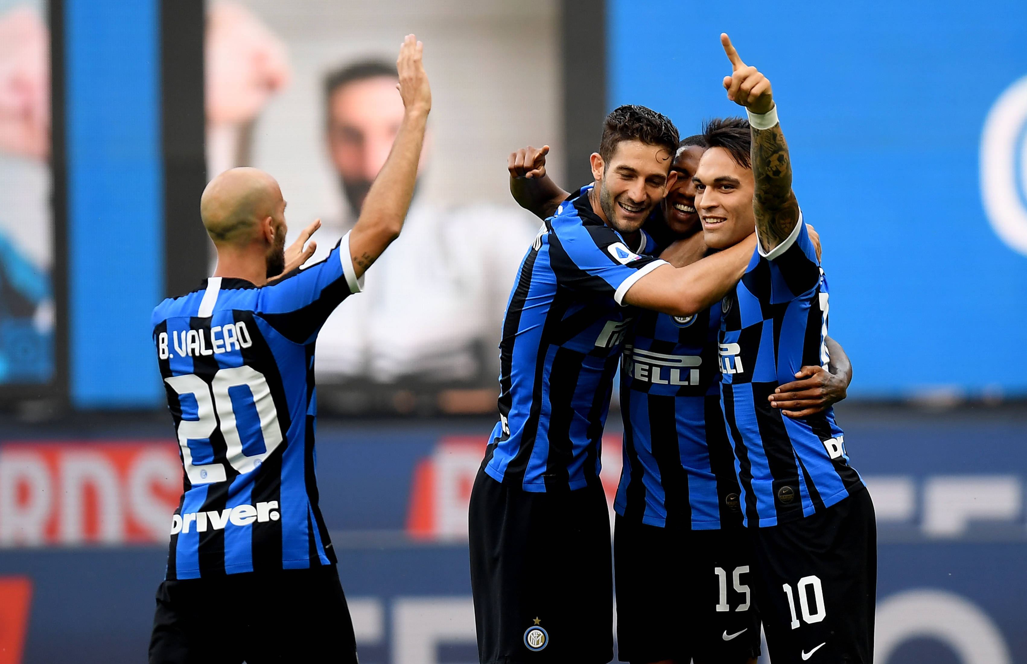 意甲球队队员合影曝光，团结得分强的简单介绍