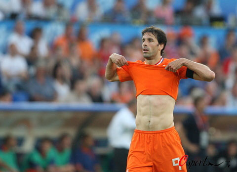 印度大逆转晋级,欧洲杯烽火尽燃 印度大逆转晋级,欧洲杯烽火尽燃