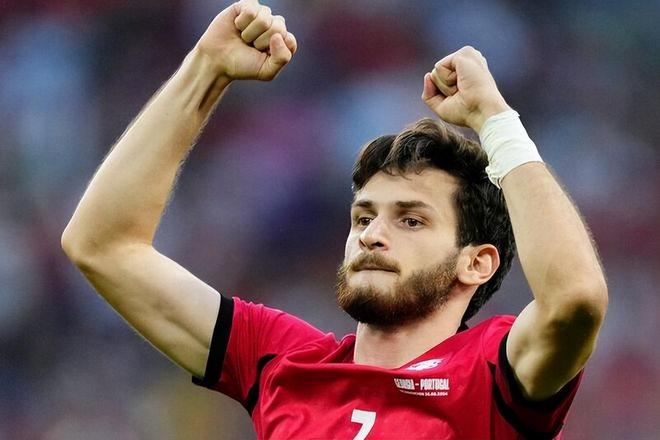 斯洛伐克表现抢眼,或成为黑马冲击欧预赛冠军 斯洛伐克表现抢眼,或成为黑马冲击欧预赛冠军