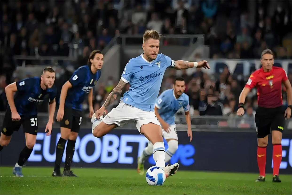 包含AC米兰击败阿贾克斯，势如破竹的词条