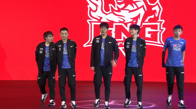 DRX轻取V5,Tarzan线上压制力十足鏖战多局八强赛,锁定晋级资格 DRX轻取V5,Tarzan线上压制力十足鏖战多局八强赛,锁定晋级资格