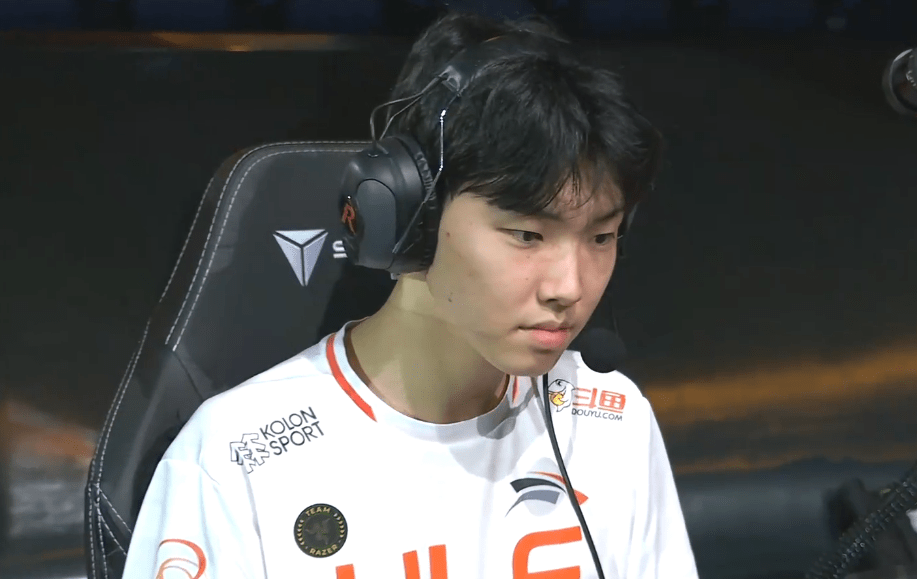 FLY轻取C9，Deft操刀奇招英雄翻盘强强对话淘汰赛，让粉丝疯狂欢呼的简单介绍