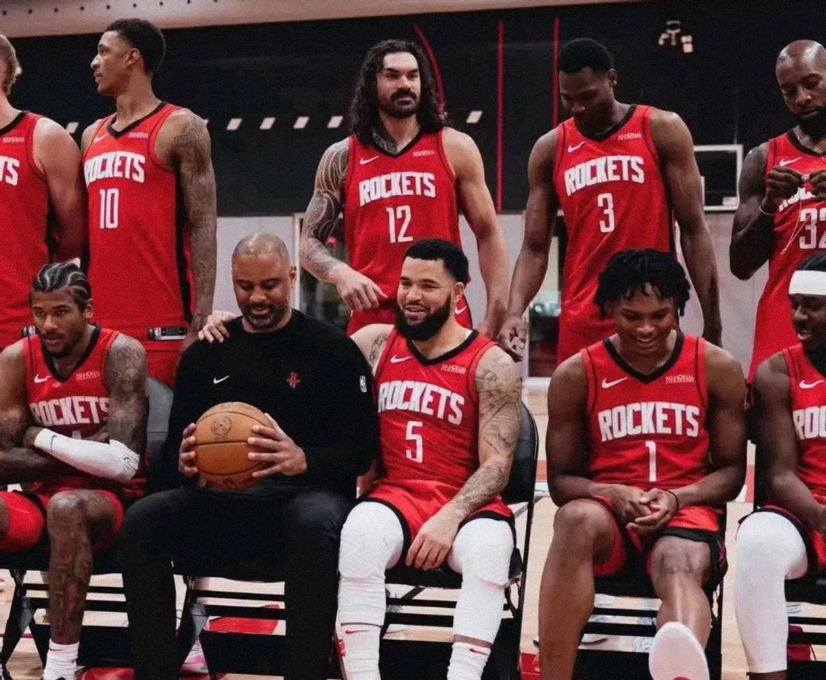 火箭签下前状元秀,球队实力大增 火箭签下前状元秀,球队实力大增