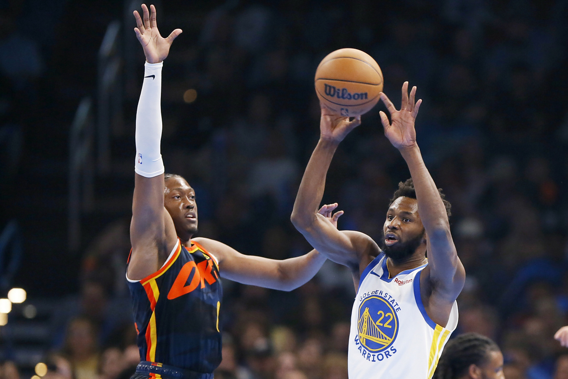 勇士主场大胜雷霆，继续豪取13连胜