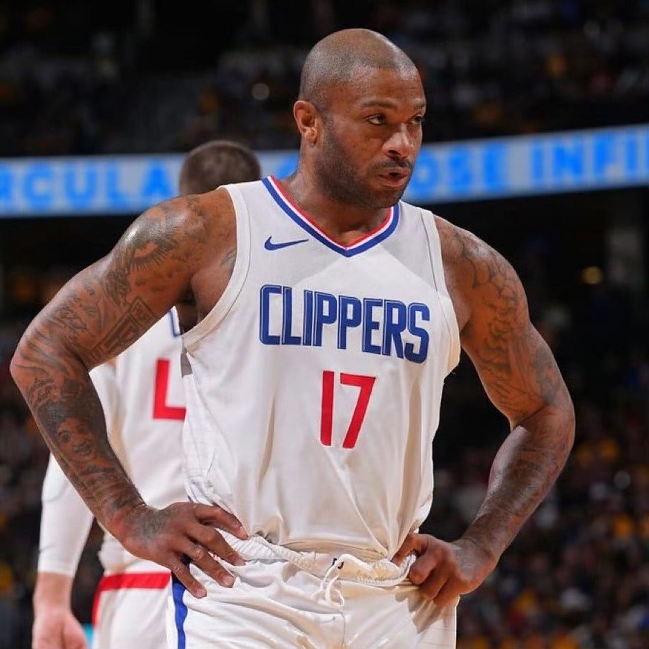 快船vs灰熊：快船惜败灰熊，遭遇季后赛淘汰