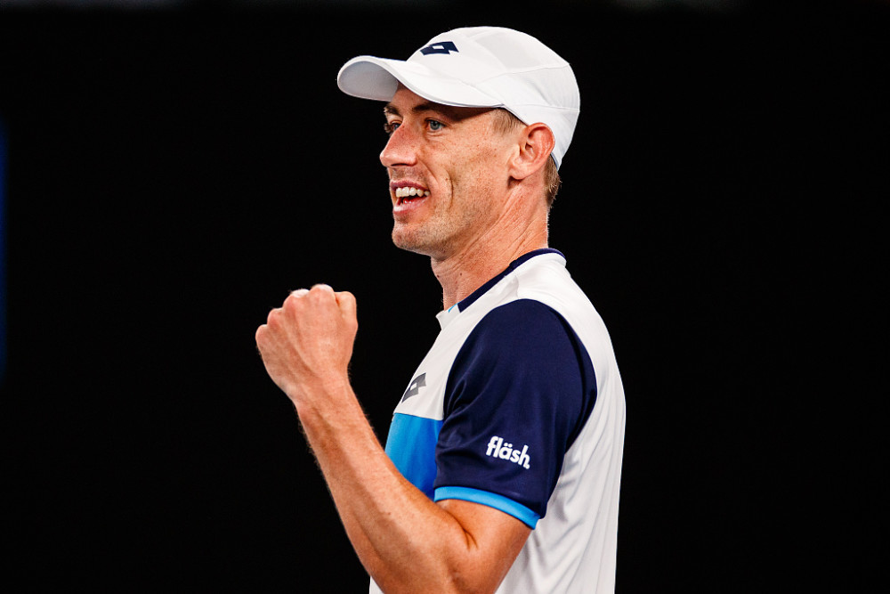 希腊鏖战巴西，布鲁诺统治全场