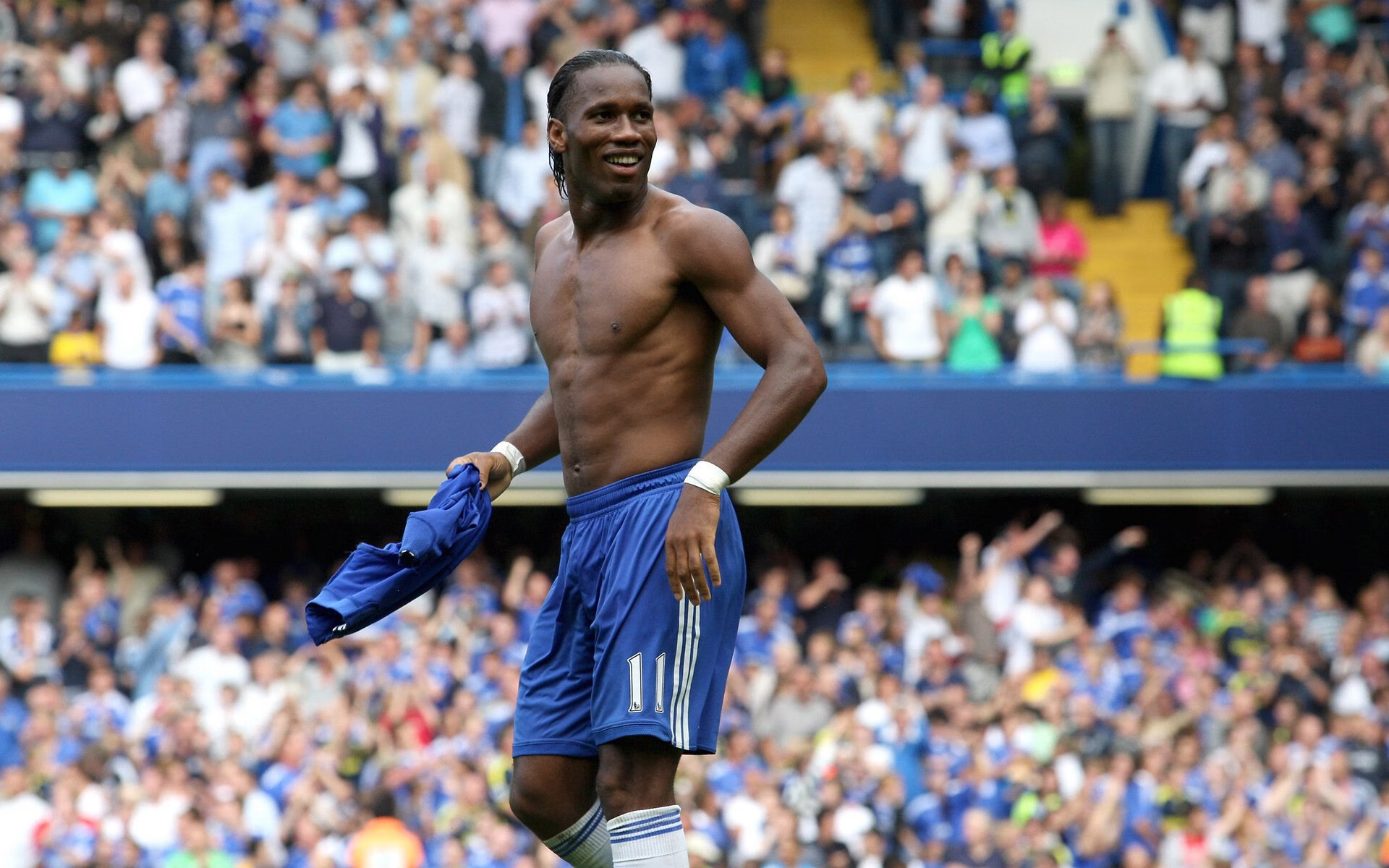 橙衣军团演逆转奇迹，托尼刷新纪录书写新篇