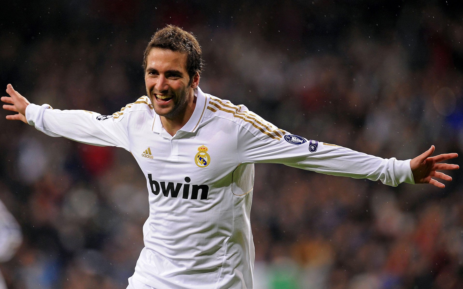 黄鸭组合的金镜头，雅加达的雨夜里，改写历史的一记斜线杀球